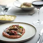Hotel By Ihg