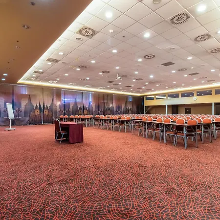 Hotel By Ihg