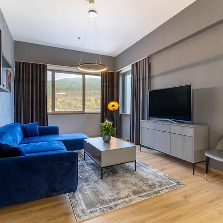By Ihg מלון