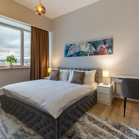 By Ihg ז'ילינה