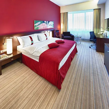 By Ihg