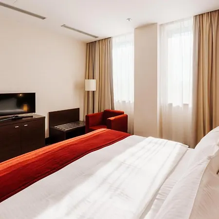 By Ihg