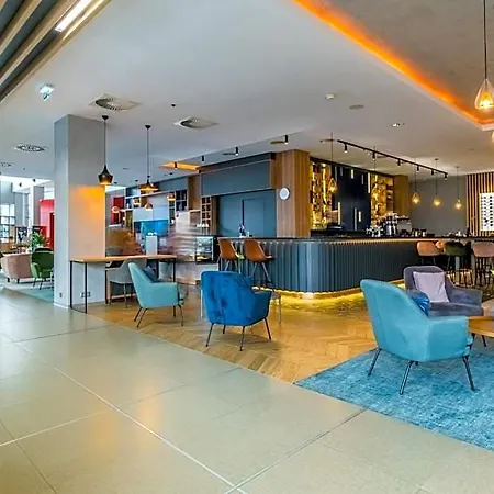 By Ihg