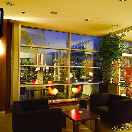 By Ihg