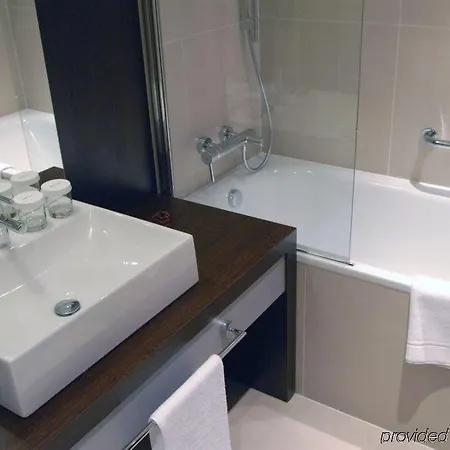 By Ihg Hotel 4*