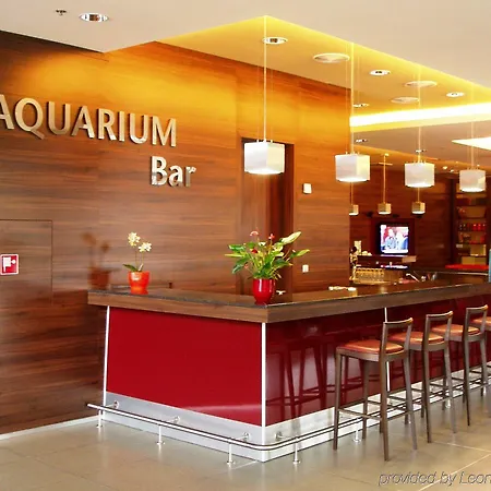 By Ihg 4*