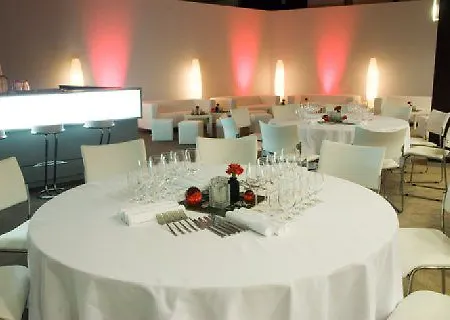 By Ihg Hotel
